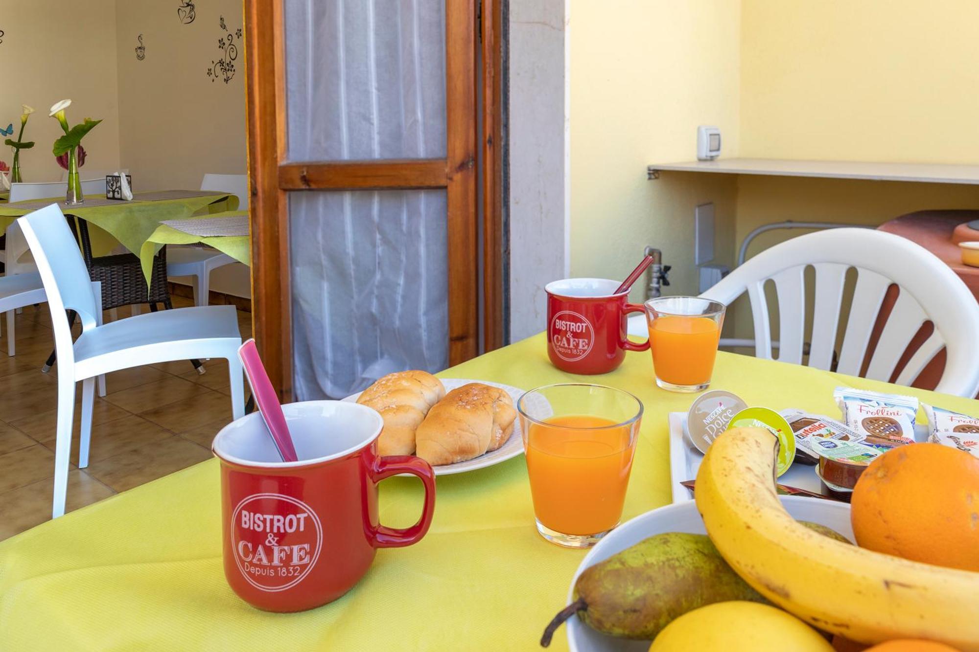 Sardinia Rooms Альгеро Экстерьер фото